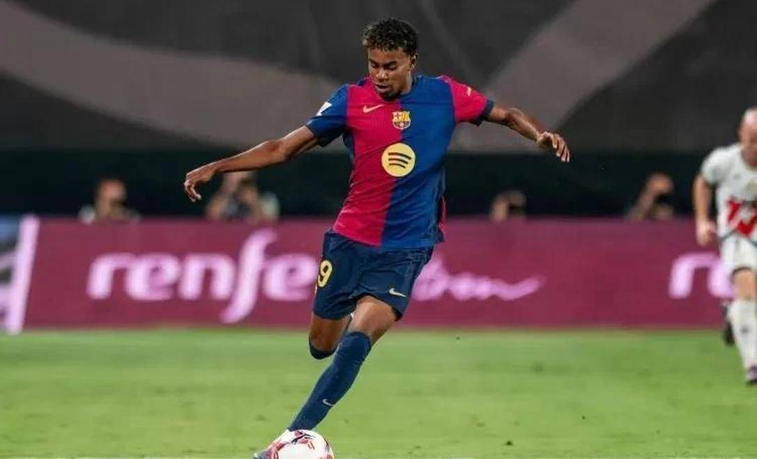 68分钟被换！利物浦1.5亿标王让斯洛特死心：5项数据挂零 评分6.5