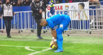 UFC2025最佳首秀候选萨尔基尔德一拳KO朱伯利，将战茸主