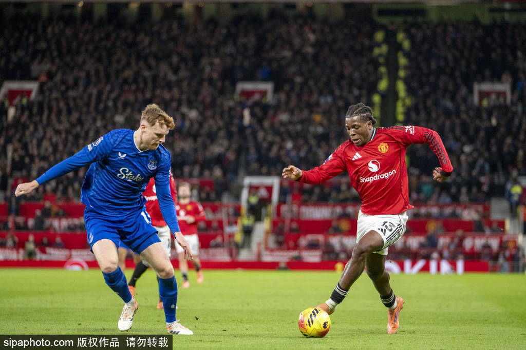 记者：虽然B费有伤在身，但仍然会出战今天与西汉姆的比赛