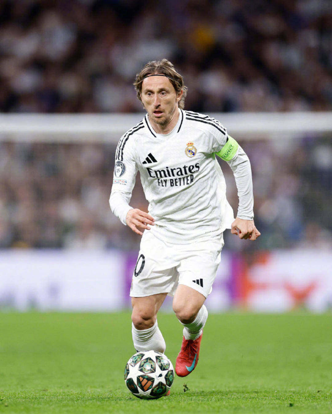 都灵主帅：战平尤文后，主席卡伊罗来更衣室祝贺了球员